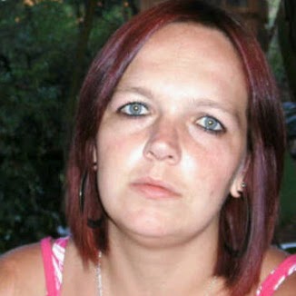 Stephanie Barnard Photo 22