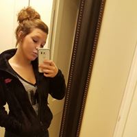 Alyssa Groves Photo 13