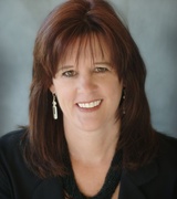 Kelly Wyatt Photo 3