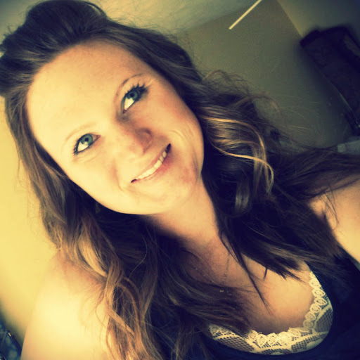 Rachel Huddleston Photo 35