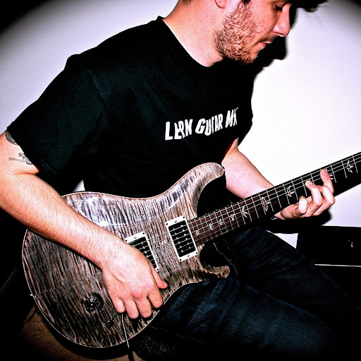 Joe Garrett Photo 1