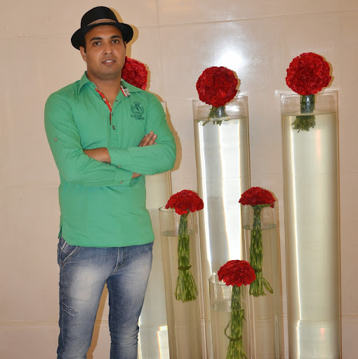 Naresh Sharma Photo 17