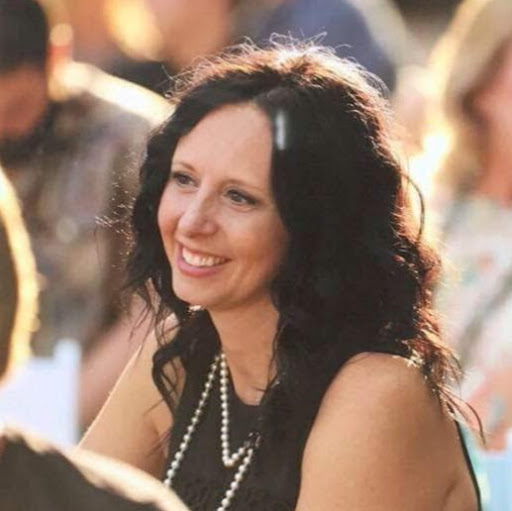 Andrea Jones Photo 20