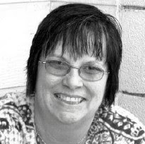 Vicki Lynch Photo 38