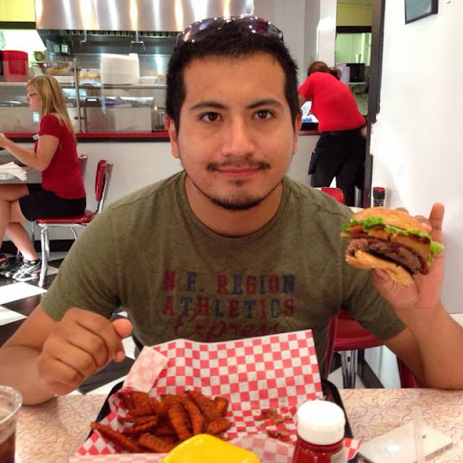 Charles Serrano Photo 27