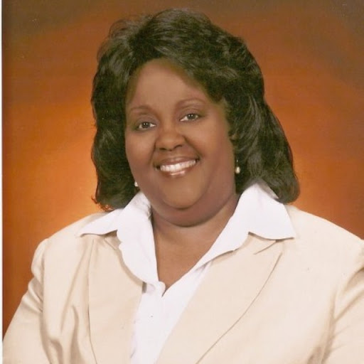 Elizabeth Wiseman Photo 17