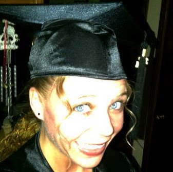 Michelle Lewis Photo 35