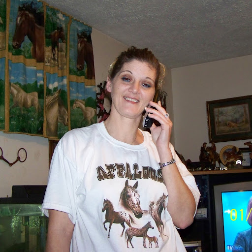 Ann Darnell Photo 30