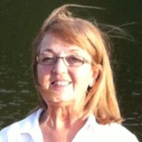 Elizabeth Robison Photo 10
