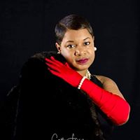 Lola Crenshaw Photo 8