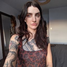 Jaclyn Walker Photo 32