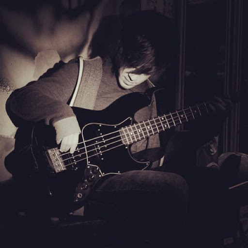 Adam Howell Photo 24