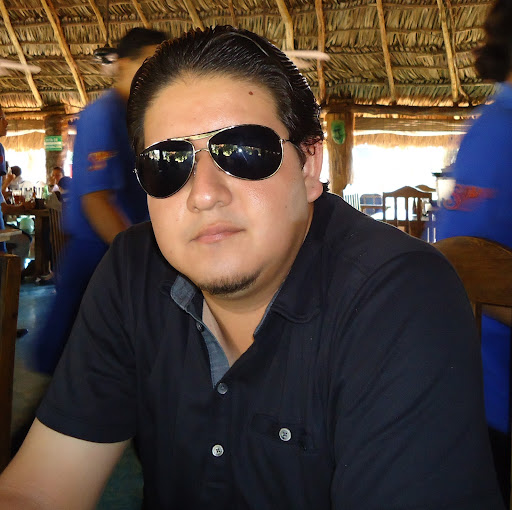 Alan Vargas Photo 15