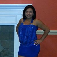 Julie Ruiz Photo 16