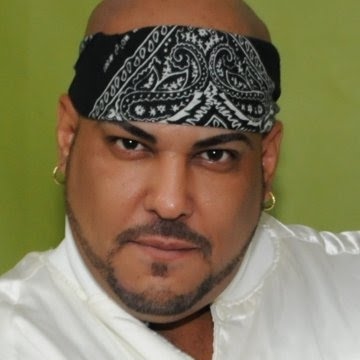 Julio Estrada Photo 12