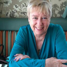 Patricia Owen Photo 31