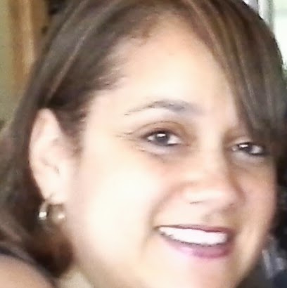 Michelle Hinton Photo 34