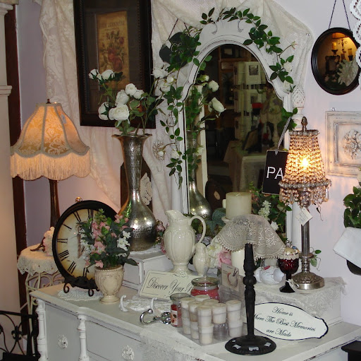 Debra Lopez Photo 2