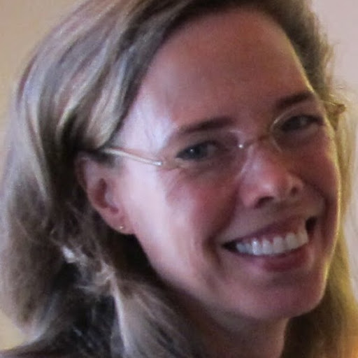 Lisa Gamble Photo 38