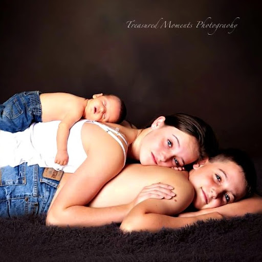 Roxanne Hunt Photo 14