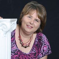 Beverly Higgins Photo 32