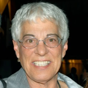 Ellen Kaye Photo 10