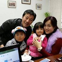 Raymond Law Photo 38