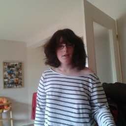 Julia Wiener Photo 12