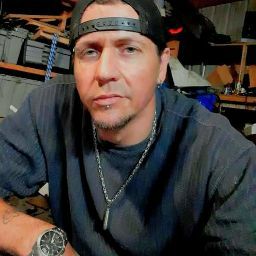 Chris Isbell Photo 34