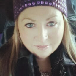 Suzanne Connor Photo 23