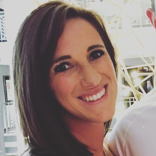 Alexandra Adams Photo 45