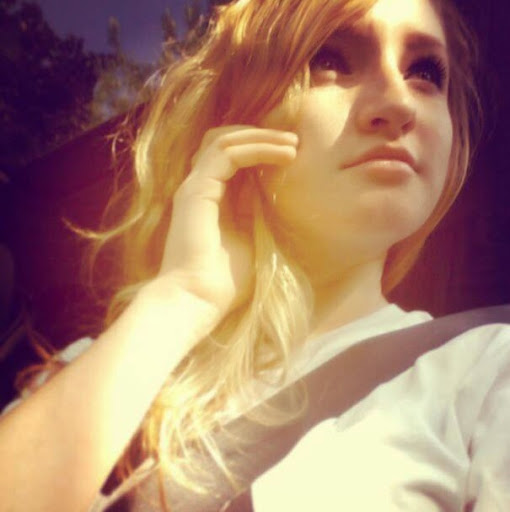 Natalie Carter Photo 24