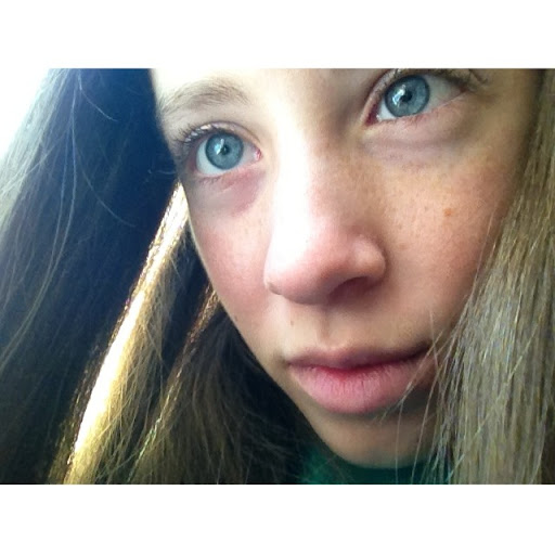 Alyssa Case Photo 24