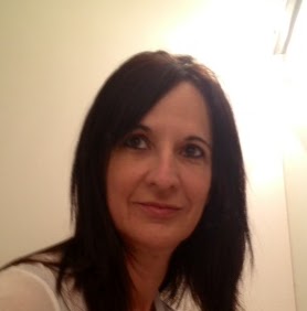 Suzanne Stone Photo 23