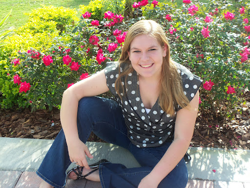 Nikki Craig Photo 20
