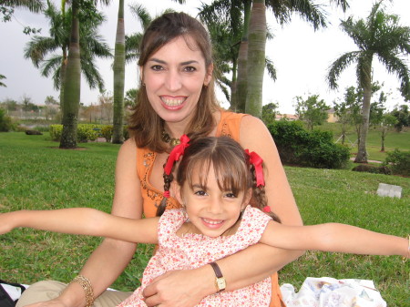 Lisette Garcia Photo 18