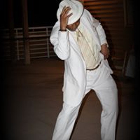 Robert Earl Photo 33