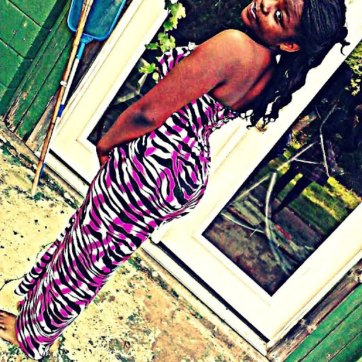 Candace Berry Photo 12