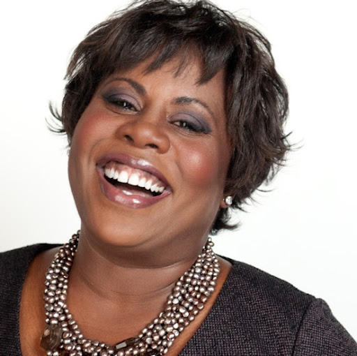 Ellen Burton Photo 16