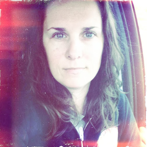 Anne Dillon Photo 22