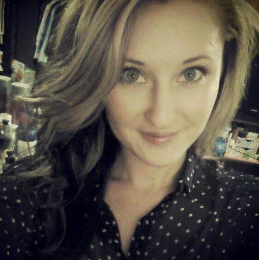 Christina Howard Photo 30