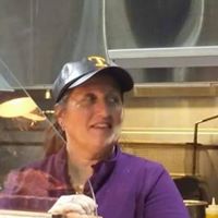 Julie Maxfield Photo 23