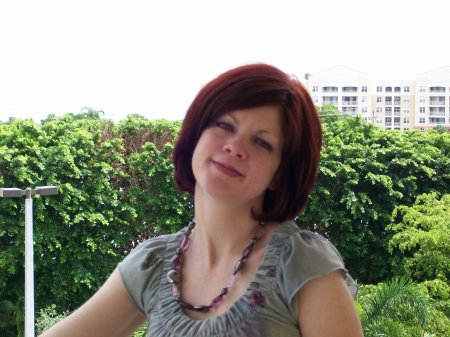 Jacqueline Hall Photo 18