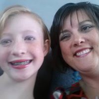 Sara Thacker Photo 32