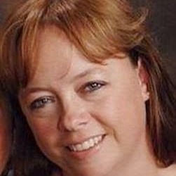 Mandy Webster Photo 4