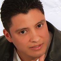 Reynaldo Robles Photo 13