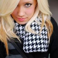 Kristi Lang Photo 19