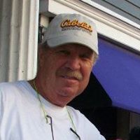 Dennis Lester Photo 27