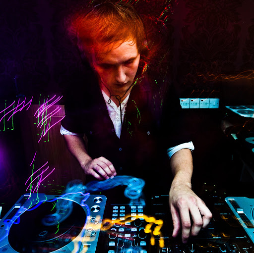 Daniel Cameron Photo 52