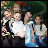 Vicki Platt Photo 16